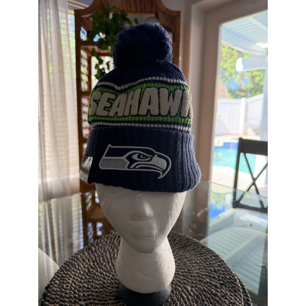 New Era Seattle Seahawks NFL On-Field Sport Knit Removable Pom Beanie Hat OSFM